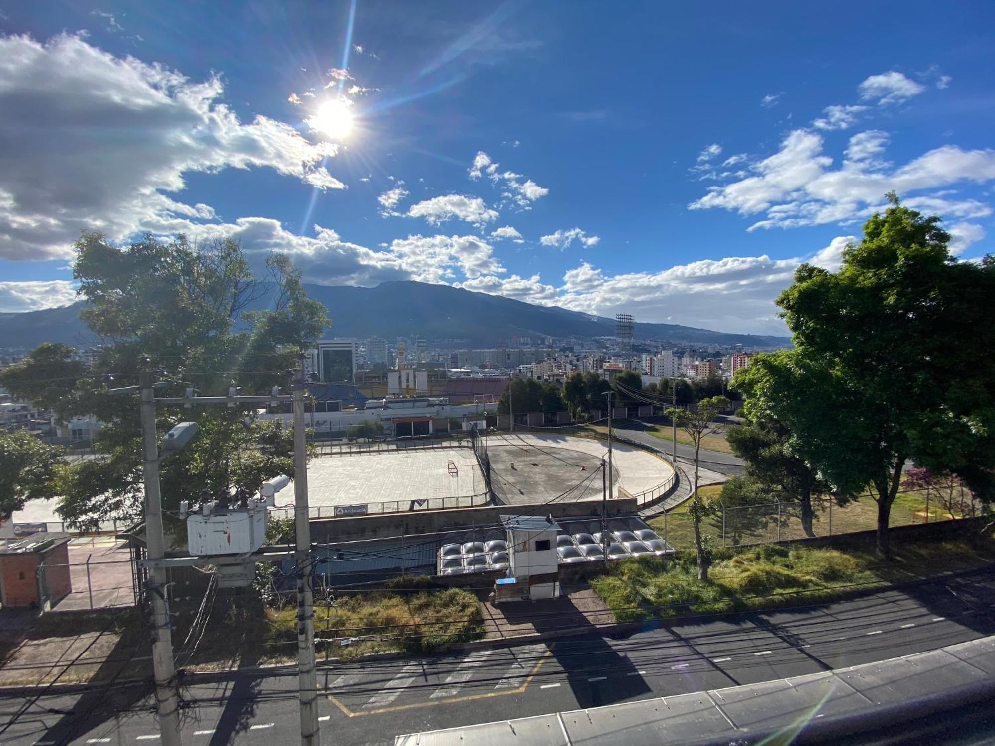 Air Suites Hotel Boutique Quito Exterior photo